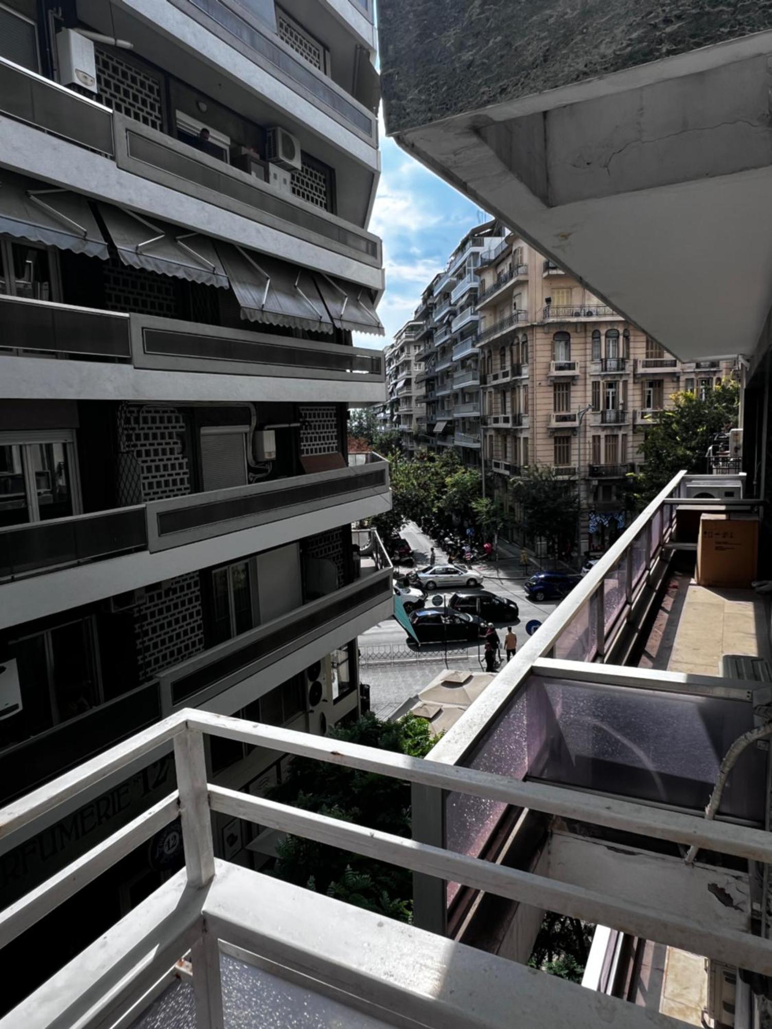 Central Stylish Apartment テッサロニキ エクステリア 写真